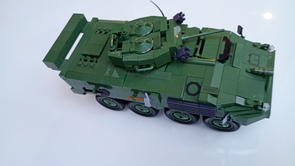 Cobi Lav III APC