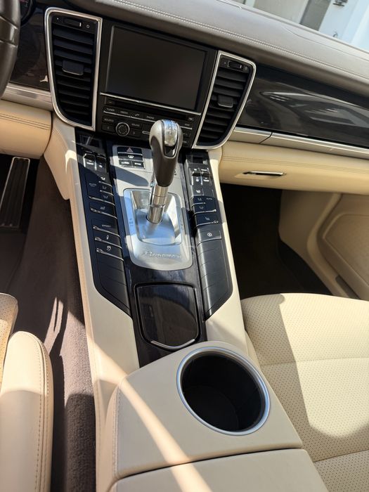 Porsche Panamera 3.0 V6 Diesel Tiptronic – 250 cv – 136.000 km