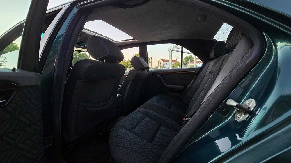 Mercedes-Benz C220 Diesel *Novo Preço*