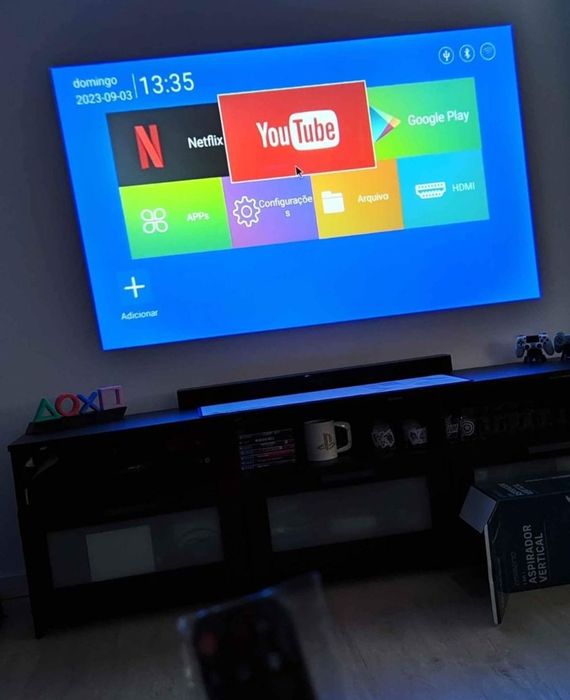 Projetor portátil em tubo - NOVO NA CAIXA EMBALADO