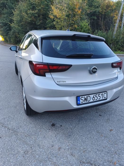 Sprzedam Opel Astra 2019