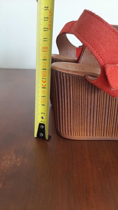 COMO NOVAS Sandálias compensadas pele/camurça encarnadas/vermelhas 36