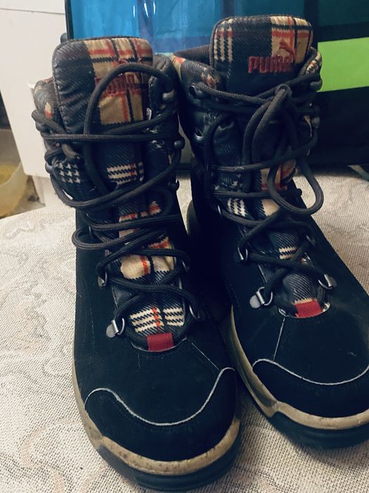 Продам ботинки Puma,б/у состояние отличное,не промокаемые,размер 37.