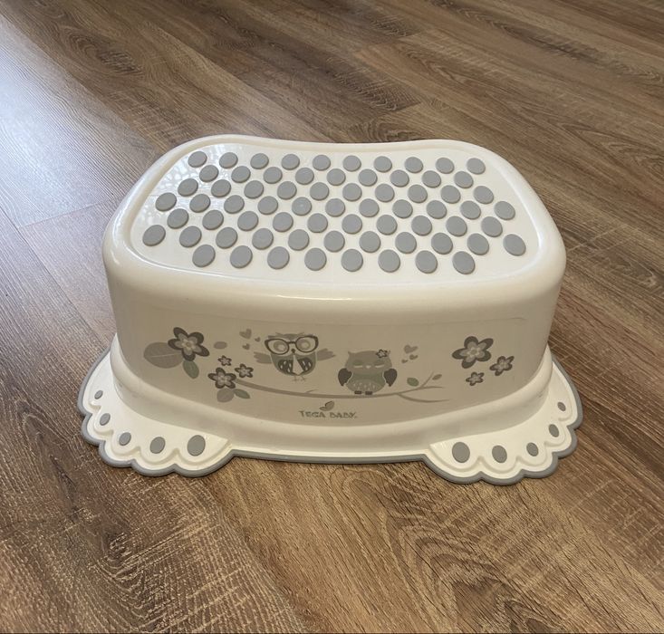 Antypoślizgowy podnóżek, stopień, podest