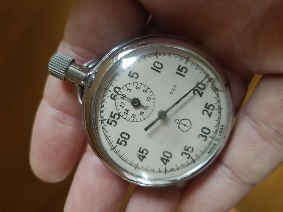 Продам секундомір