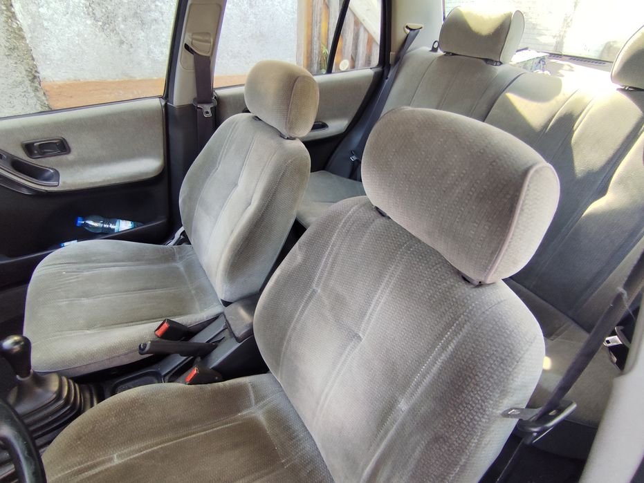 Nissan Sunny 1.4 SLX (1994)