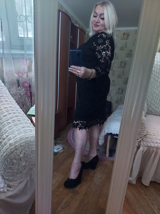 Маленькое чёрное,брендовое  платье. Красивая моделька.Качество ! 50-52