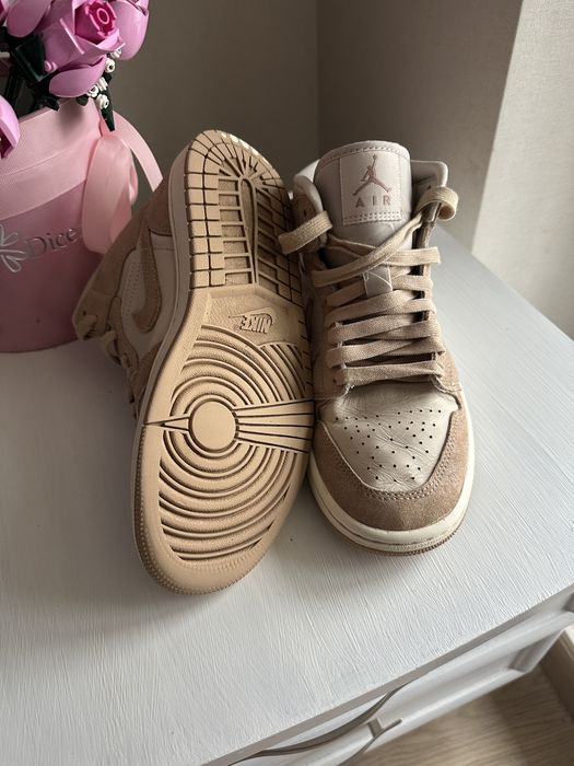 Nike Air Jordan 1 Mid, оригинал.