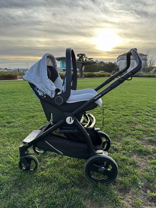 Carrinho de bebê Peg Perego (Trio)
