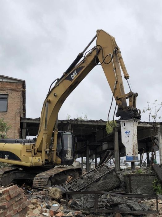 Аренда, услуги экскаватора, гидромолота, гидроножниц. Демонтаж зданий.