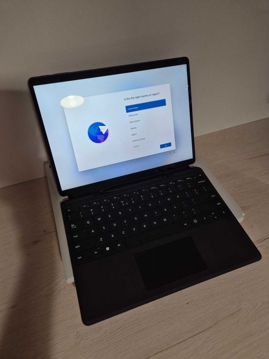 Surface Pro 9 Grafitowy i5 / 256GB / 8GB + klawiatura + slim pen 2