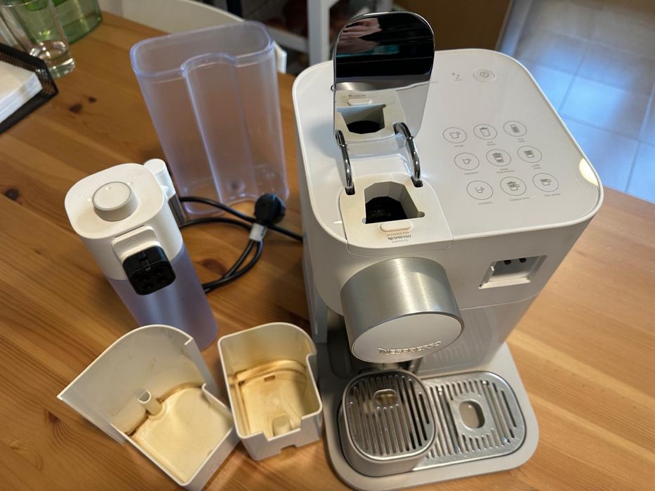 Nespresso DeLonghi Gran Lattissima