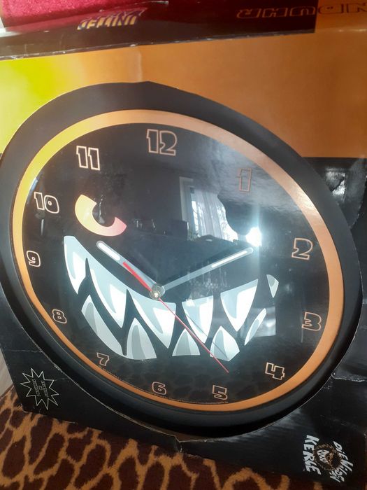 Zegar ścienny dziecięcy