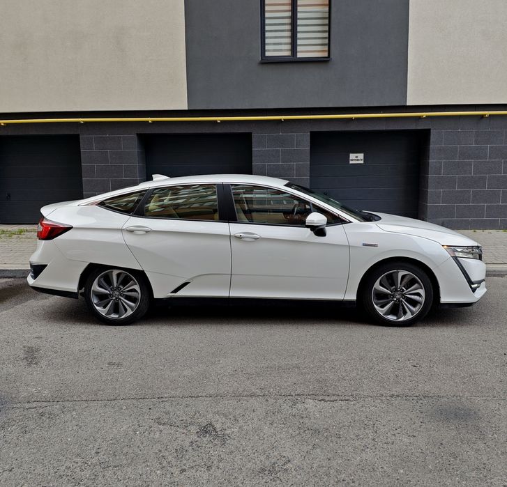 Honda Clarity Hybrid 2020