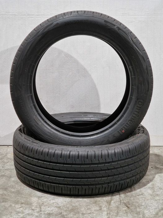 [Como Novos] 2 Pneus 205/50R17 CONTINENTAL
