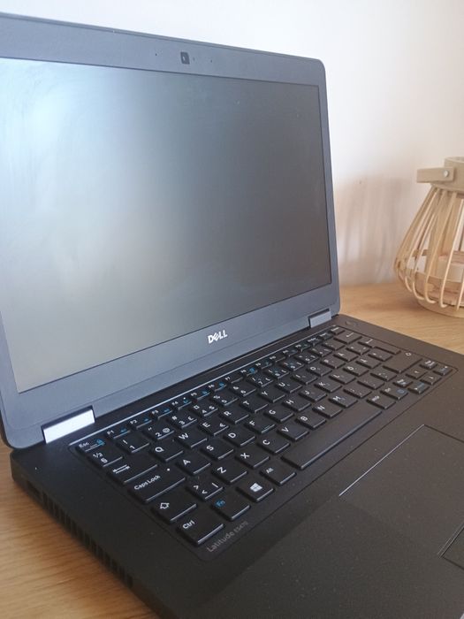 Dell Latitude E5470 Core i5 7th Gen 8GB Ram / 256 SSD