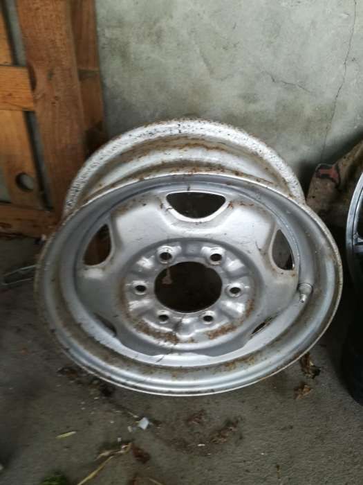 Vendo jante 15 de 6 furos