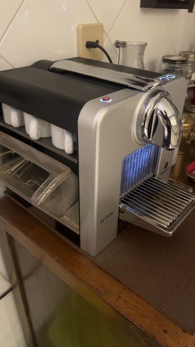 Maquina de cafe nespresso