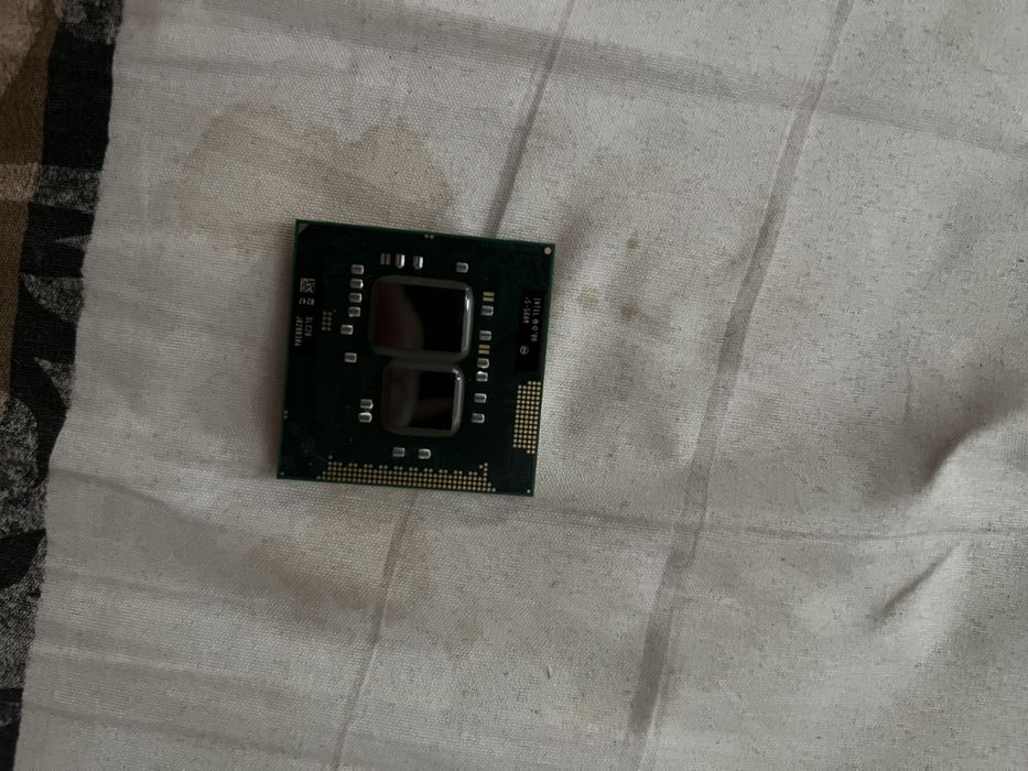 Процесор Intel Core i3-350M