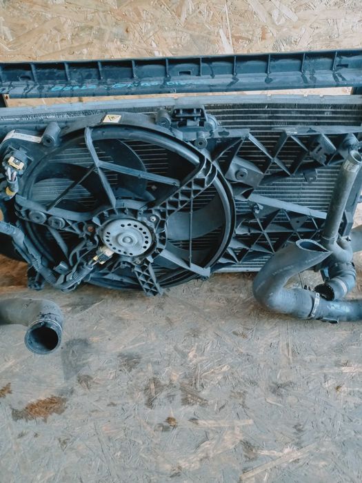 Fiat Doblo Opel Combo 1.3 CDTI diesel pas przedni belka wzmocnienie