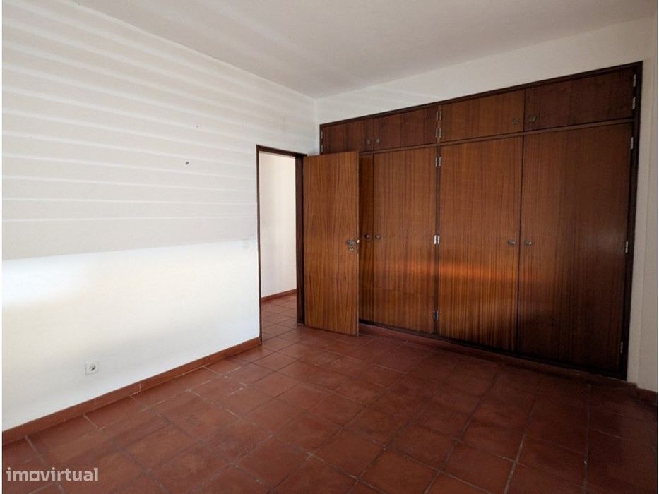 Para investimento c/ CAPITAL PRÓPRIO: T2 com páteo Abrantes — Abrantes (São Vicente E São João) E Alferrarede, Santarém