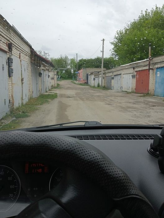 Продам гараж авто кооператив ,Радуга. Проспект Перемоги.