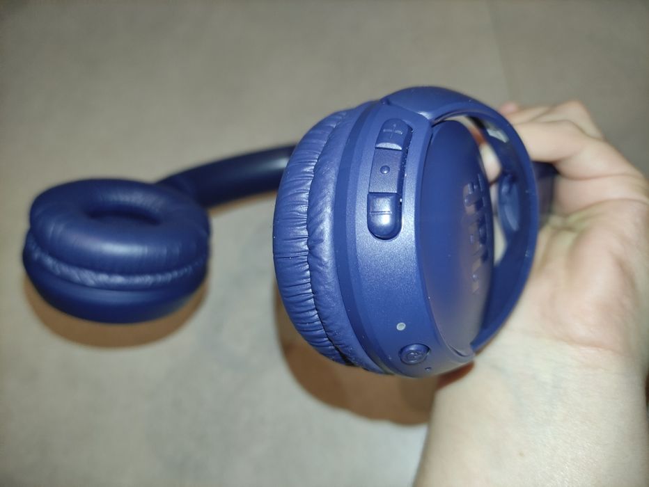 Słuchawki JBL granatowe bezprzewodowe