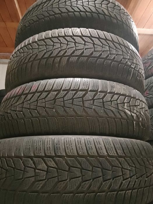 Комплект шин 215/65R17 HANKOOK  Winter Icert Ivo3