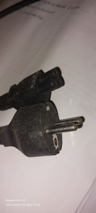 Cabos de alimentação Pc e transformador   funcionar  Entrego Alfragide