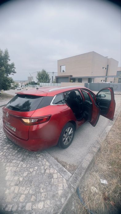 Renault Mégane — fotografia 4