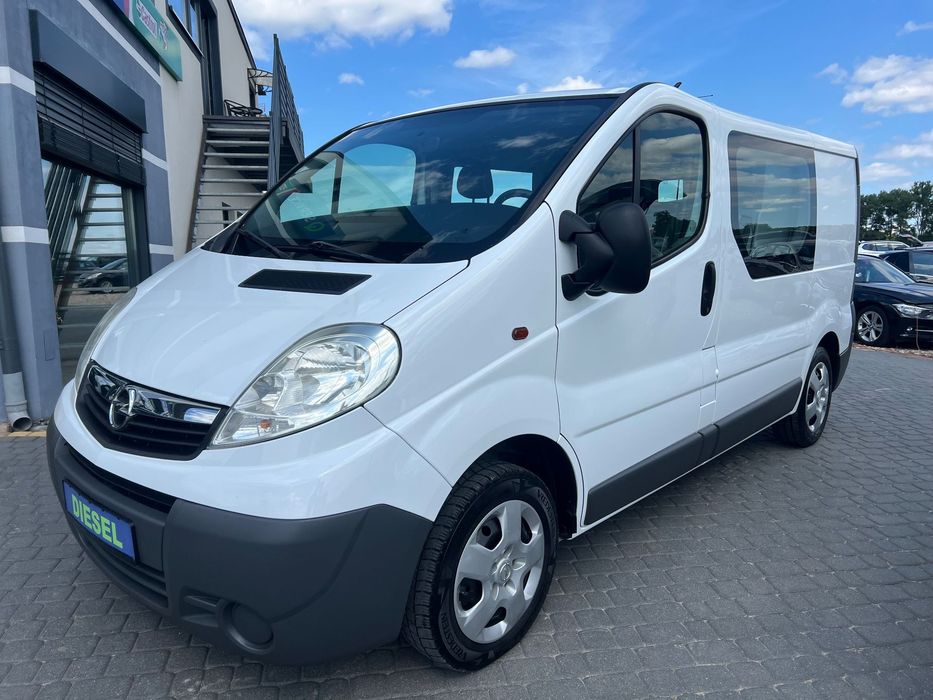 Opel Vivaro 2.0cdti 115km / Klima / Serwis / Radio