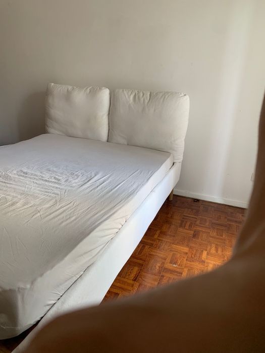 Cama casal Sagesund IKEA