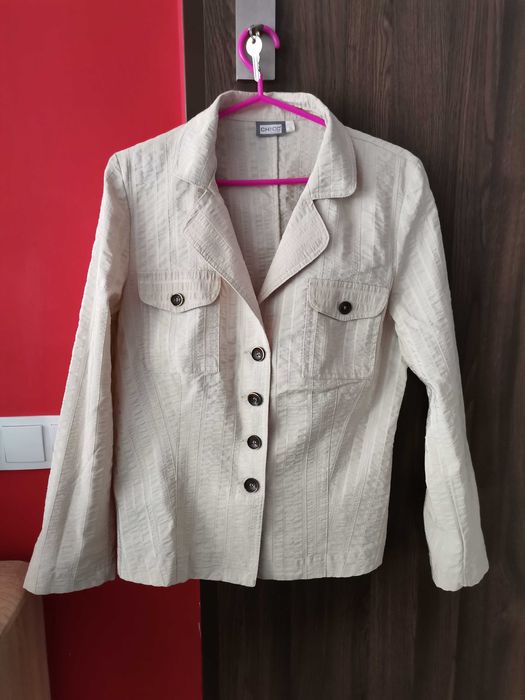 Żakiet z kieszeniami