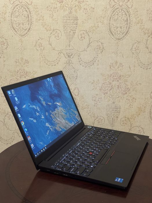 Ноутбук IPS Lenovo ThinkPad E15 i5 11th SSD 256GB