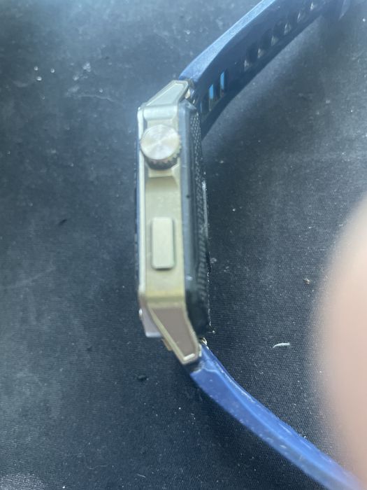 SmartWatch na pasku z silikonowym