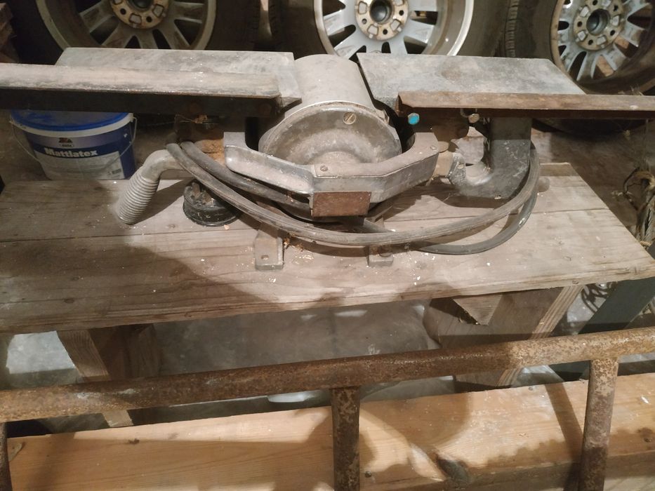 Продам деревообрабатывающий станок