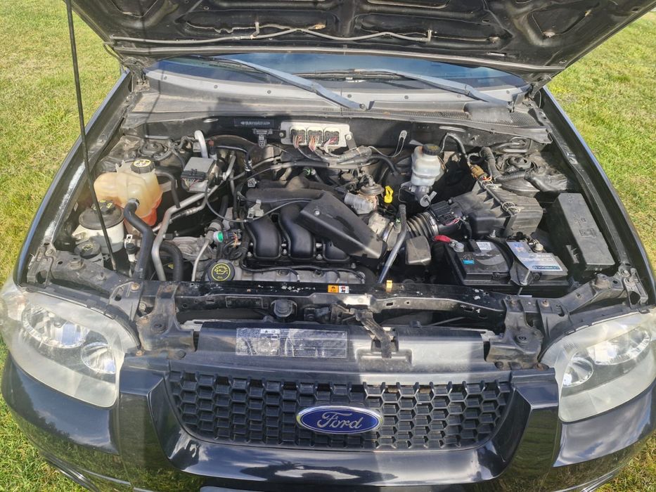 Ford Maverick escape automat 3.0 V6 bezyna 2006 rok