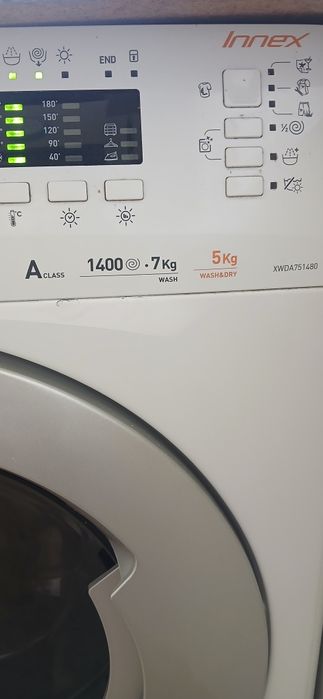 Maquina de lavar e secar a roupa Indesit
