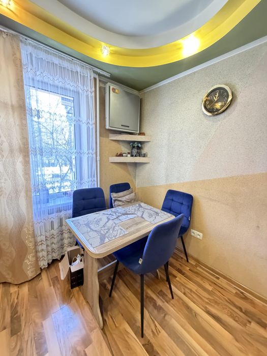 3 кімнатна,Шевченківський ,Корищенко (Кузнецова),36