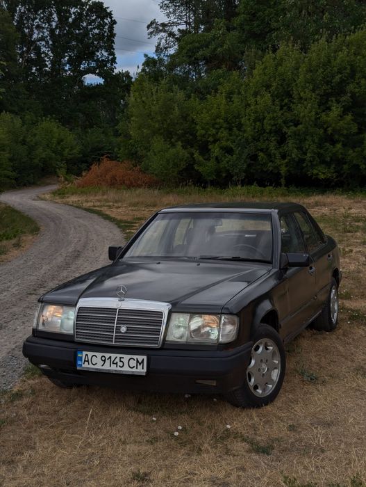 Mercedes- Benz W124