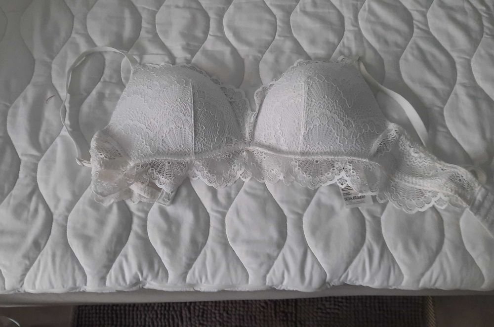 Staniki bez uciskowe-bez fiszbin.