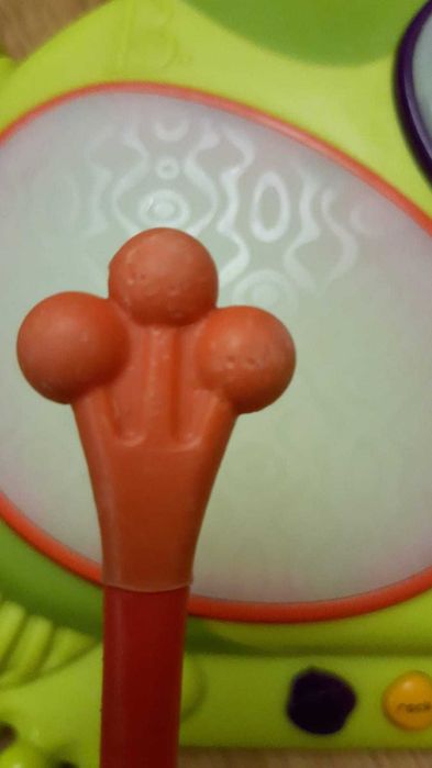 Продам гитара, барабан Battat