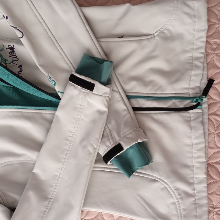 Bluza sportowa damska ocieplana rozmiar S/M.