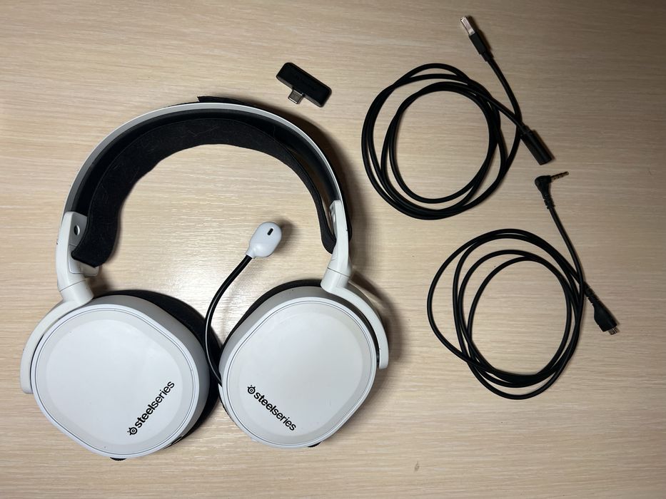 Ігрові навушники SteelSeries Arctis 7+ Wireless White
