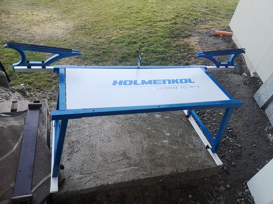 Stół serwisowy nart, Holmenkol