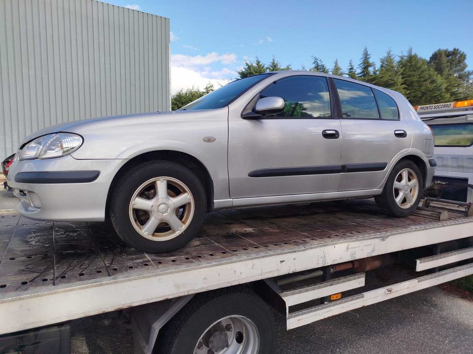 Para peças Nissan Almera 1.5I ano 2001