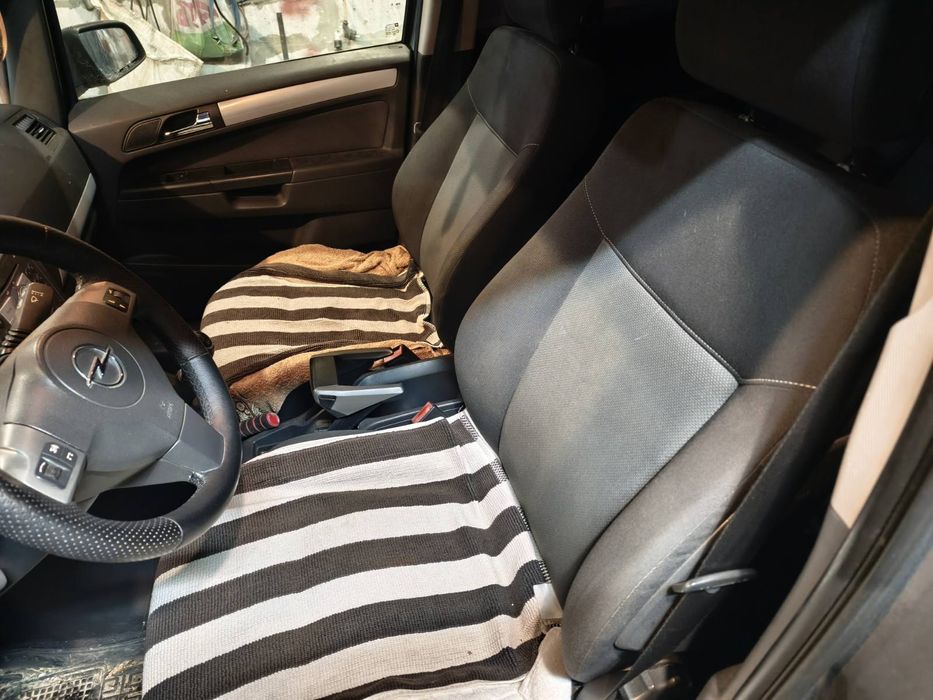 Опель зафіра 2006