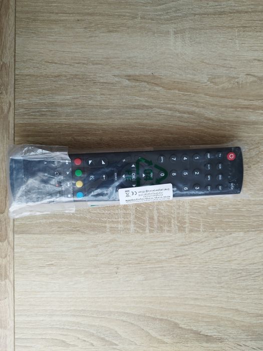 Pilot uniwersalny do wielu urządzeń