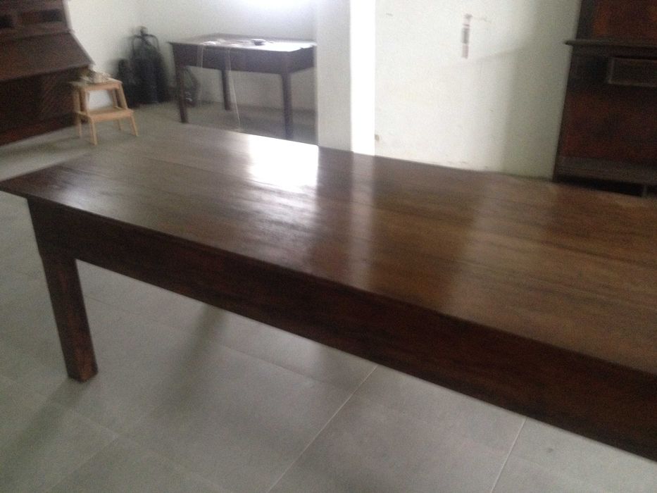 Table built in the traditional way64564261206274122