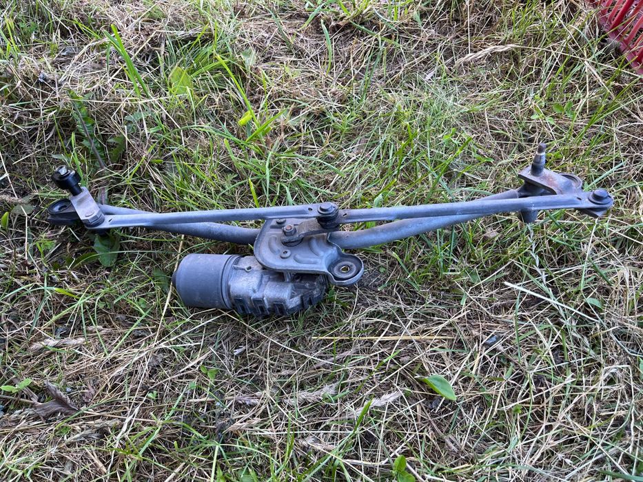 Трапеція двірників Ford Mondeo 3